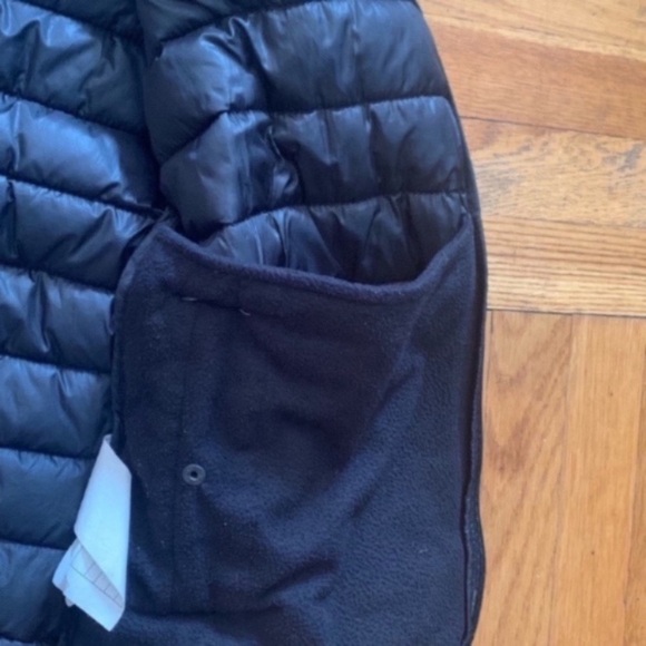 Hollister Lightweight Puffer Jacket - Picture 6 of 16